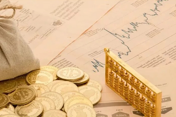 探究金卡最低消费额度标准